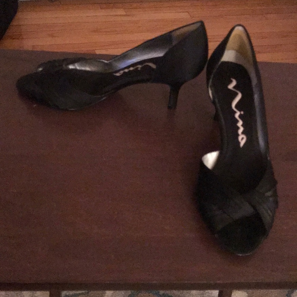 Nina Culver Pump - Black Satin